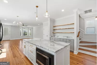 766 E Park Avenue, Savannah, GA 31401 - Photo 12