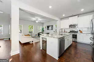 985 Shelnutt Dr, Marietta, GA 30060 - Photo 16