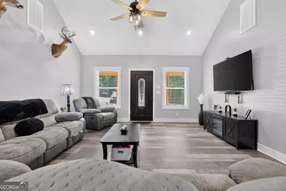 206 Lake Oglethorpe Drive, Arnoldsville, GA 30619 - Photo 14