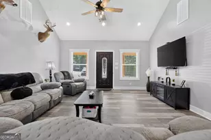 206 Lake Oglethorpe Dr, Arnoldsville, GA 30619 - Photo 14