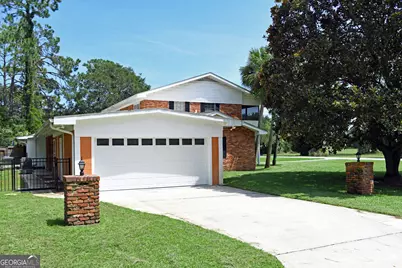 3 Forrest Avenue #B, Jekyll Island, GA 31527 - Photo 2