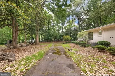 4715 Ridgeview Road, Dunwoody, GA 30338 - Photo 34