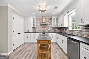 15 Stonewood Way, Sharpsburg, GA 30277 - Photo 4