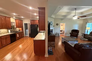 414 Parklane Dr, Dexter, GA 31019 - Photo 10