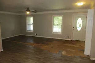 1710 Rosewood Dr, Griffin, GA 30223 - Photo 10