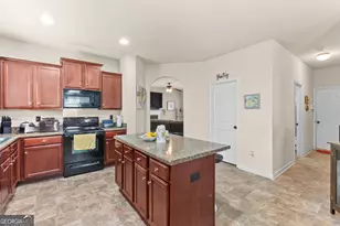 610 Regatta Dr, Byron, GA 31008 - Photo 18