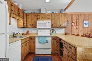70 Spy Glass Cir, Dillard, GA 30537 - Photo 10