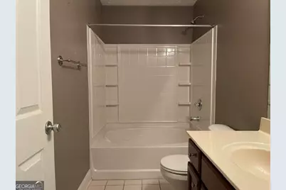 5861 Fairington Farms Lane, Lithonia, GA 30038 - Photo 12