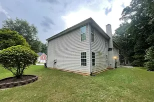 5861 Fairington Farms Ln, Lithonia, GA 30038 - Photo 2