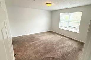 10201 Fairington Ridge Cir, Lithonia, GA 30038 - Photo 18