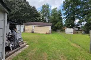 1566 Flicker Rd, Jonesboro, GA 30238 - Photo 2