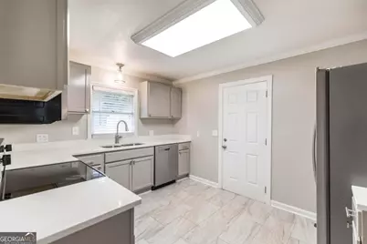 2839 Riverview Road, Macon, GA 31204 - Photo 10