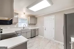 2839 Riverview Rd, Macon, GA 31204 - Photo 10