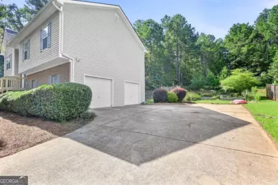 35 Hidden Brook Trail, Newnan, GA 30265 - Photo 4