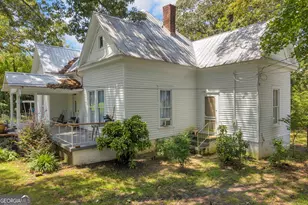 1404 W Main St, Bowersville, GA 30516 - Photo 4