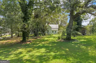 1404 W Main St, Bowersville, GA 30516 - Photo 8