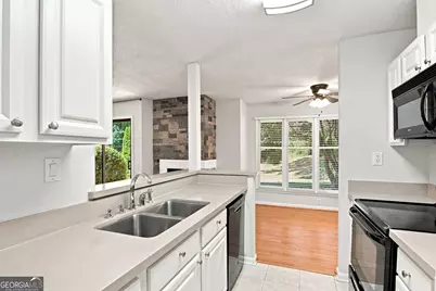 1101 Garden Court, Sandy Springs, GA 30328 - Photo 10