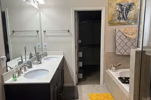 2215 Collins Ridge Dr, Atlanta, GA 30318 - Photo 20