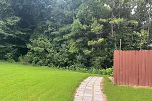 2215 Collins Ridge Dr, Atlanta, GA 30318 - Photo 38