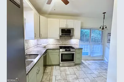 1439 Cambridge Common, Decatur, GA 30033 - Photo 18