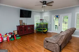 28 Oak Ridge Dr, Butler, GA 31006 - Photo 4