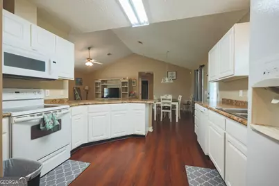 4063 Meadow Circle, Blackshear, GA 31516 - Photo 10