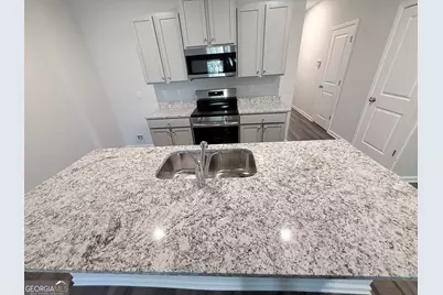 460 Oakwood Drive NW, Milledgeville, GA 31061 - Photo 8