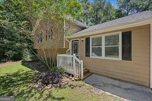 558 NE Peeples Valley Rd, Cartersville, GA 30121 - Photo 1