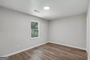 637 Hunting Creek Ln SE, Conyers, GA 30013 - Photo 18
