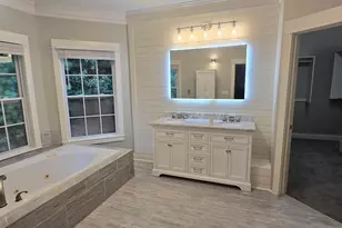 5715 Southcrest Ln, Lithonia, GA 30038 - Photo 14