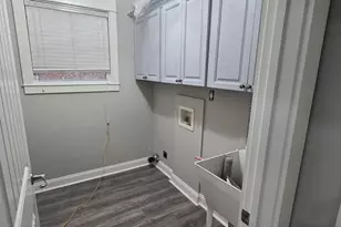 5715 Southcrest Ln, Lithonia, GA 30038 - Photo 10