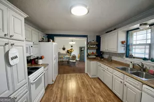 6 Terry St, Rossville, GA 30741 - Photo 4