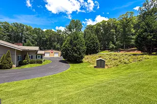 11 Edgewater Ct, Griffin, GA 30223 - Photo 148