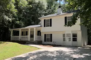 360 River Chase Dr, Athens, GA 30605 - Photo 2