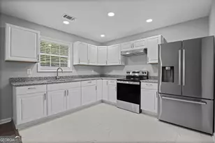 31 Pinelea Dr, Newnan, GA 30263 - Photo 14