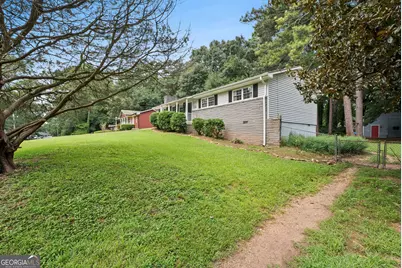 900 Carlton Drive SE, Conyers, GA 30094 - Photo 4