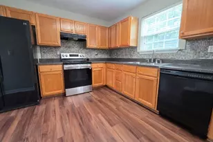 3102 Jonesboro St, Ellenwood, GA 30294 - Photo 6