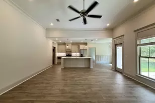 2700 Woodland Dr, Adel, GA 31620 - Photo 2