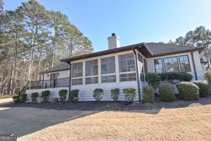 1091 Fairway Ridge Rd, Greensboro, GA 30642 - Photo 2