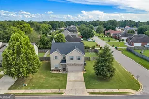 200 Amelia Dr, Byron, GA 31008 - Photo 2