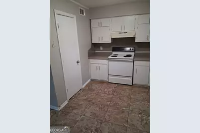 9109 Sterling Ridge Lane, Jonesboro, GA 30238 - Photo 10