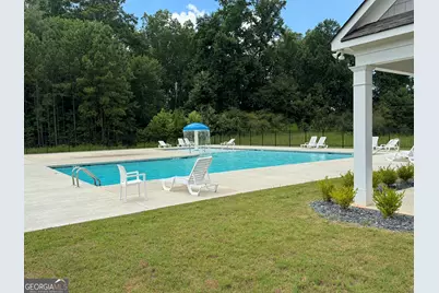 402 Sweetwood Court, Lagrange, GA 30241 - Photo 4