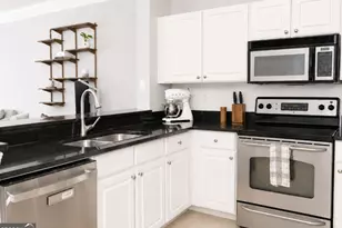 1850 Cotillion Dr, Atlanta, GA 30338 - Photo 2