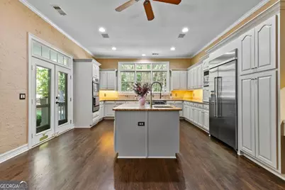 110 Dresden Place, Fayetteville, GA 30215 - Photo 18