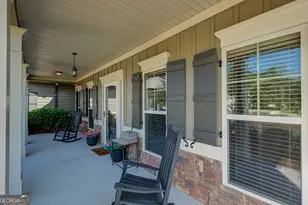 93 Legends Dr, Sharpsburg, GA 30277 - Photo 8