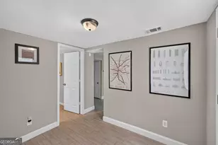 1882 Cambria Ave NW, Atlanta, GA 30318 - Photo 18