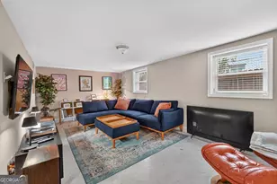 1882 Cambria Ave NW, Atlanta, GA 30318 - Photo 10