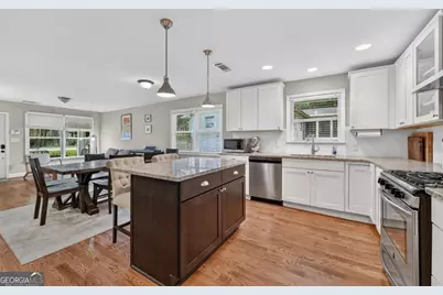 1882 Cambria Avenue NW, Atlanta, GA 30318 - Photo 6