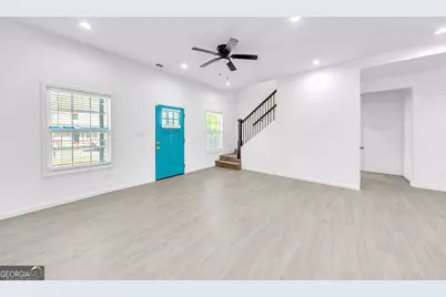 1136 Oak Knoll Terrace SE, Atlanta, GA 30315 - Photo 2
