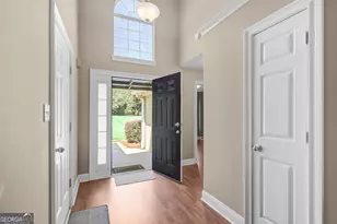 25 McIntosh Estates Dr, Sharpsburg, GA 30277 - Photo 4